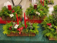 2022HollyFaireCenterpieces