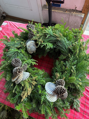 2025HollyFaireWreath2