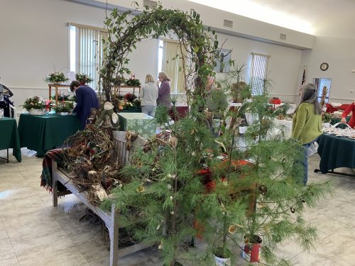 2023-holly-fair-entry-display